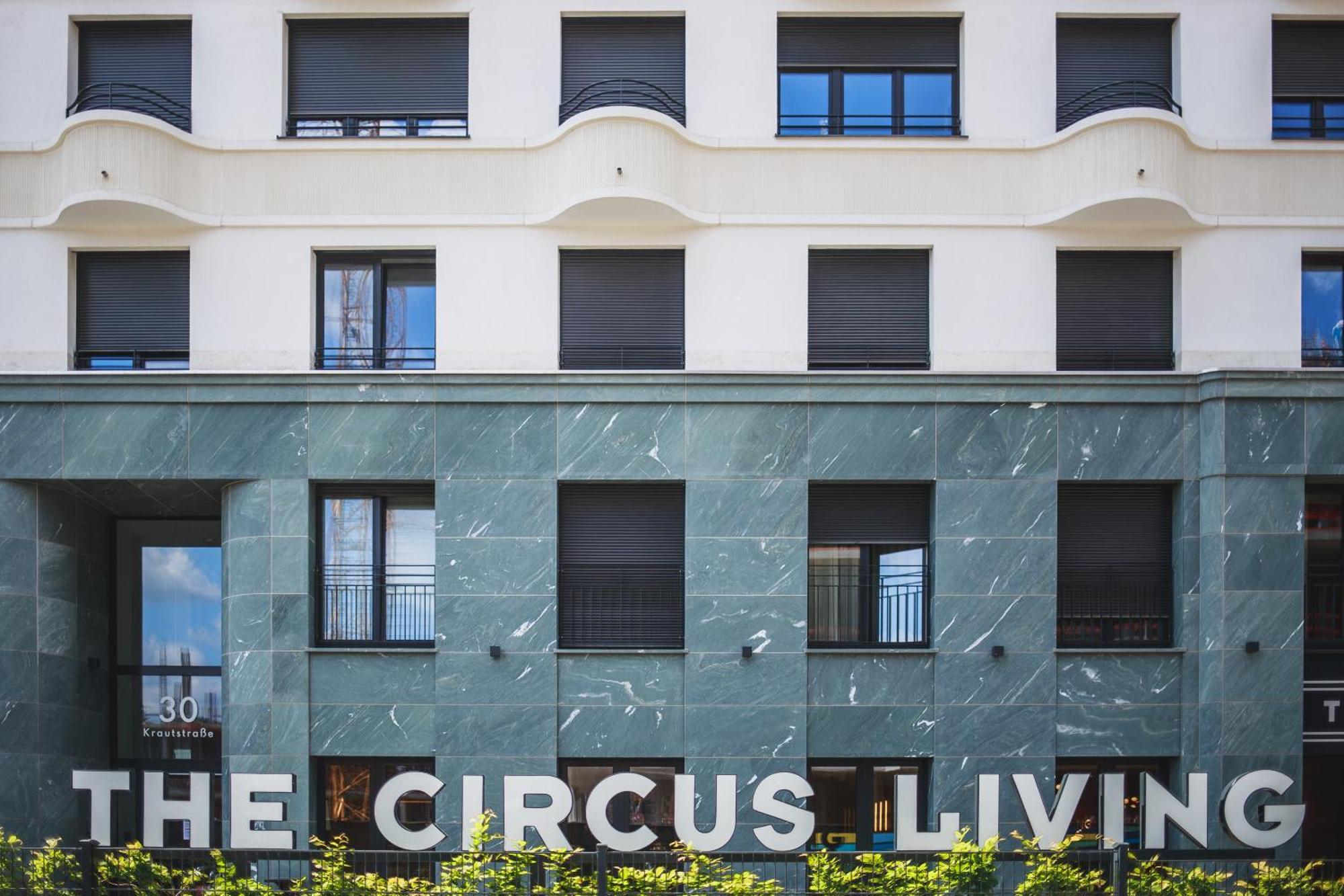 The Circus Living — Fotos 1